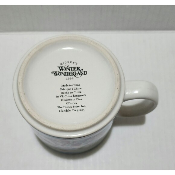 Vintage 1996 Disney Mickey's Winter Wonderland Ceramic Mug Blue White Red - Picture 8 of 8
